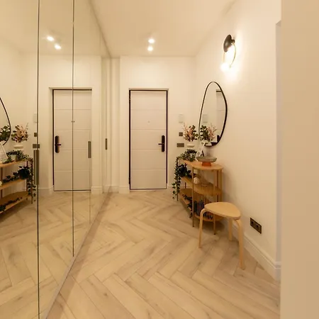 Elegant 1br - Old Town Sapphire - River View Apartament *