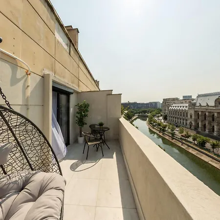 Апартаменти Elegant 1br - Old Town Sapphire - River View Бухарест