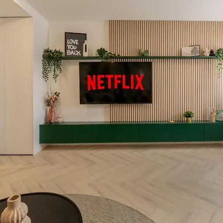 Elegant 1br - Old Town Sapphire - River View * Βουκουρέστι