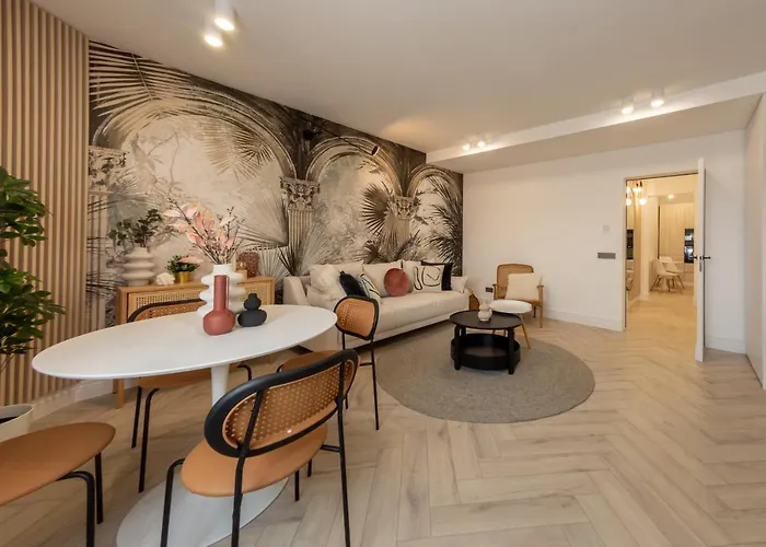 Elegant 1br - Old Town Sapphire - River View Bükreş
