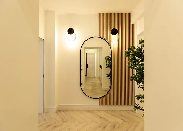 Elegant 1br - Old Town Sapphire - River View Bükreş