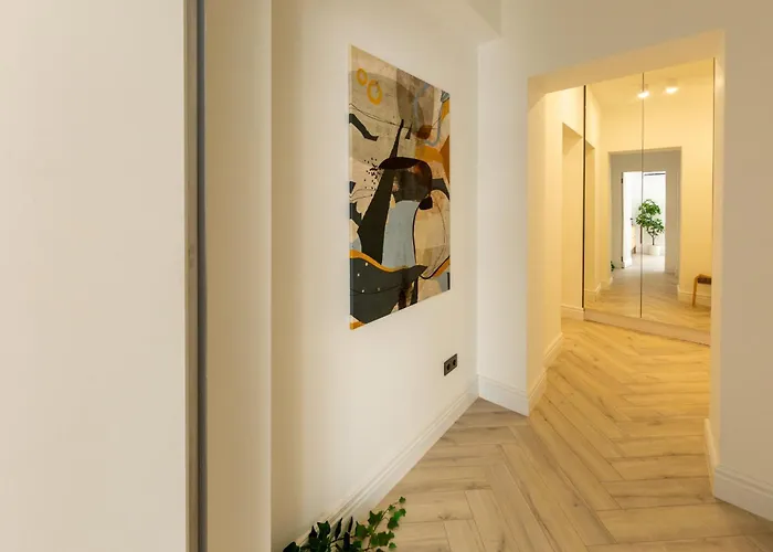 Elegant 1br - Old Town Sapphire - River View