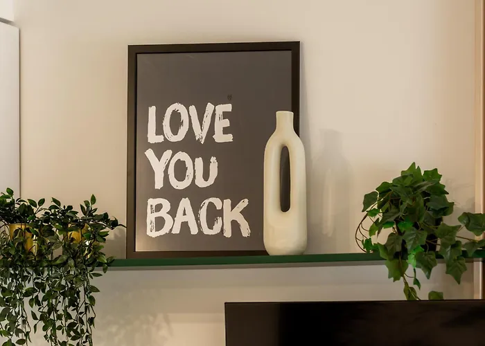 Elegant 1br - Old Town Sapphire - River View