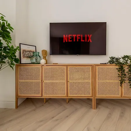 Elegant 1br - Old Town Sapphire - River View Apartment *