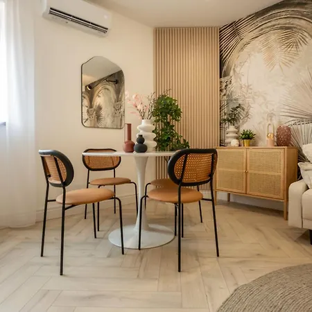 דירה Elegant 1br - Old Town Sapphire - River View *