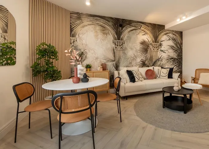 Elegant 1br - Old Town Sapphire - River View Apartment