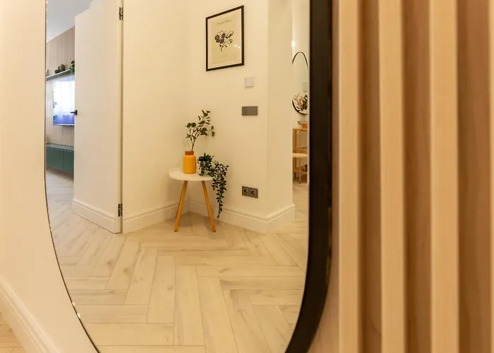 Elegant 1br - Old Town Sapphire - River View Apartment *