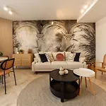 Apartment Elegant 1br - Old Town Sapphire - River View *