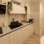 Elegant 1br - Old Town Sapphire - River View Apartment *