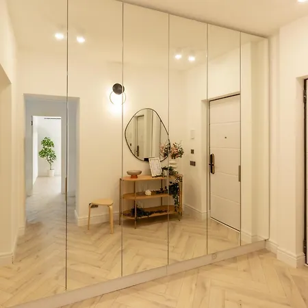 Elegant 1br - Old Town Sapphire - River View Lägenhet Bukarest