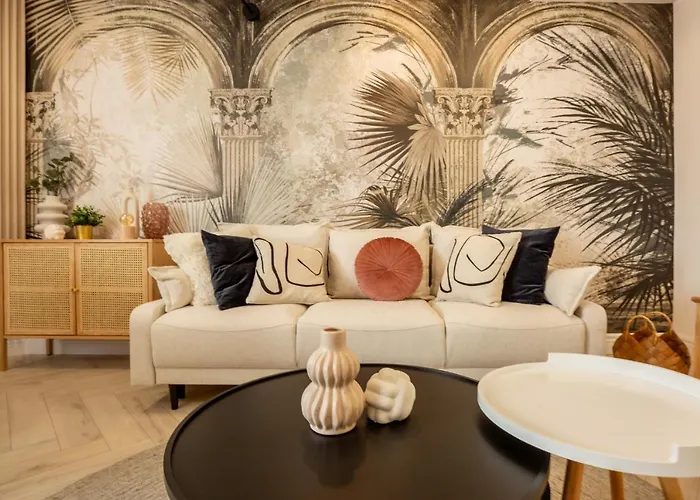 Apartment Elegant 1br - Old Town Sapphire - River View Bucharest